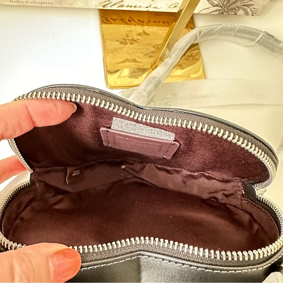 Coach Heart Crossbody In Signature Canvas With Heart Print style CP022 - Picture 8 of 16